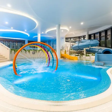 Polanki Aqua Family Premium - 3 Sypialnie - Private Garage - Pool & Access * Kolobřeh