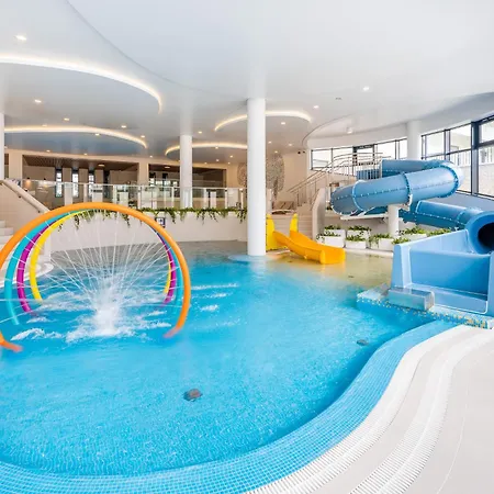 شقة Polanki Aqua Family Premium - 3 Sypialnie - Private Garage - Pool & Access