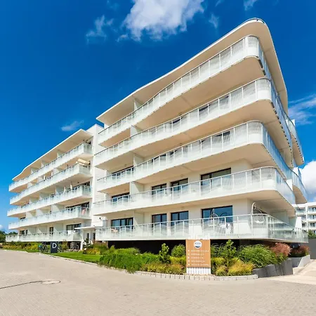 شقة Polanki Aqua Family Premium - 3 Sypialnie - Private Garage - Pool & Access كولوبرزيغ