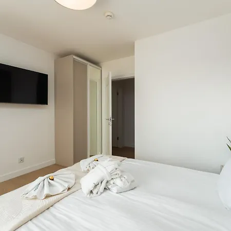 Polanki Aqua Family Premium - 3 Sypialnie - Private Garage - Pool & Access Apartmán
