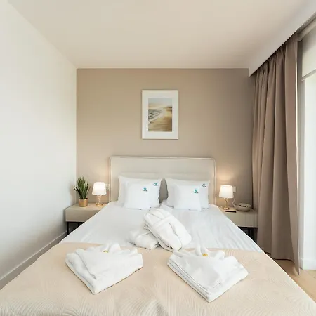Polanki Aqua Family Premium - 3 Sypialnie - Private Garage - Pool & Access كولوبرزيغ