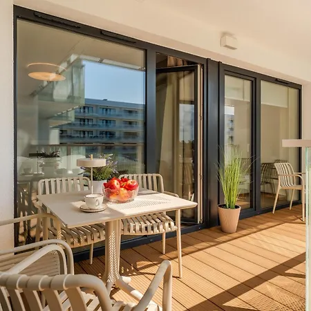 Polanki Aqua Family Premium - 3 Sypialnie - Private Garage - Pool & Access Apartmán